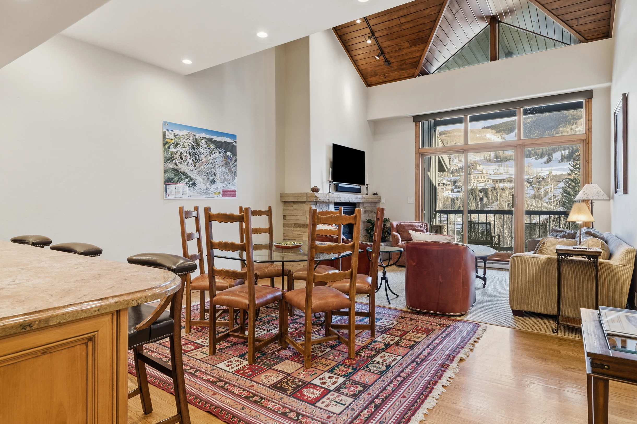 Condo in Beaver Creek property photo 4