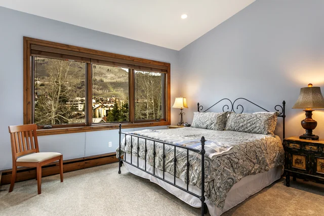 Bedroom 3 image 1