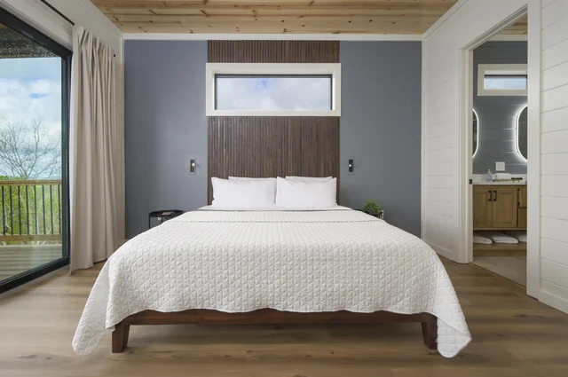 Bedroom 1 image 1