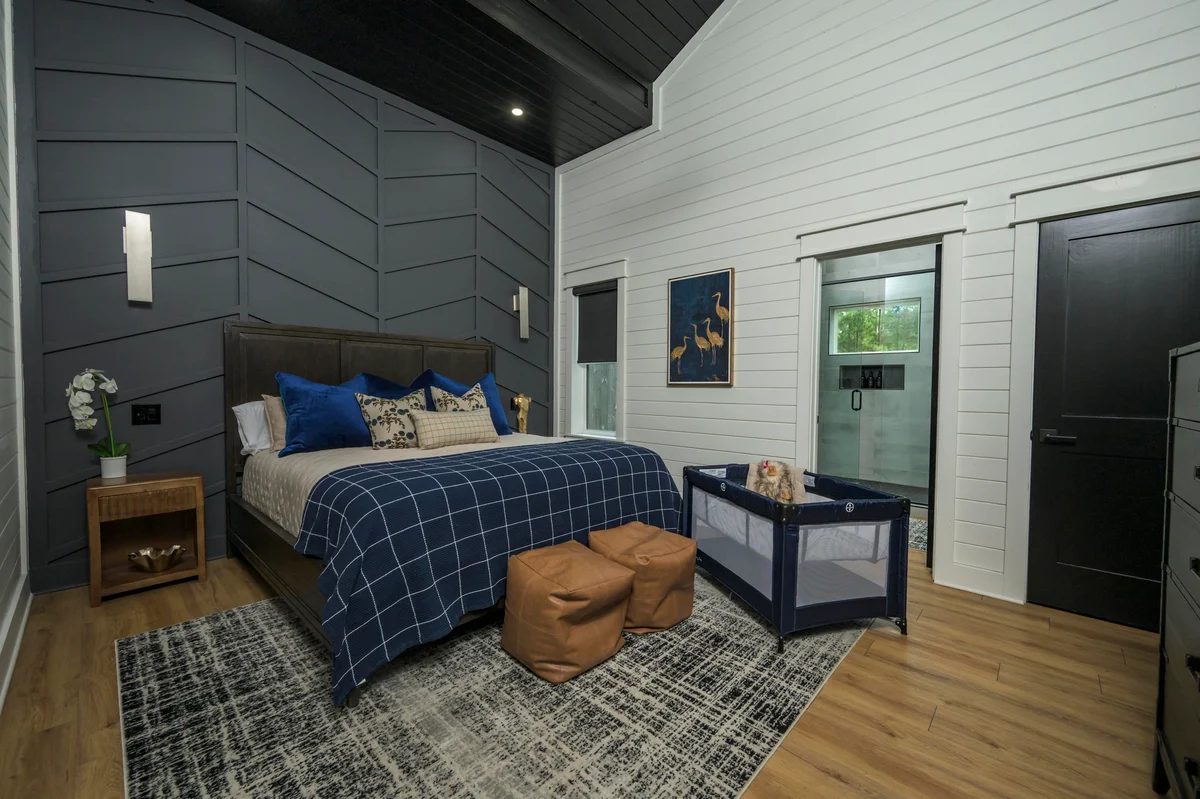 Bedroom 3 image 1