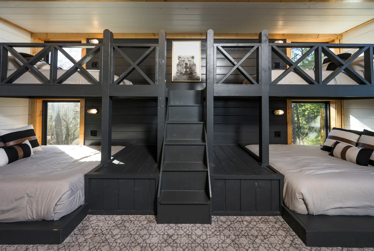 Bedroom 3 image 1