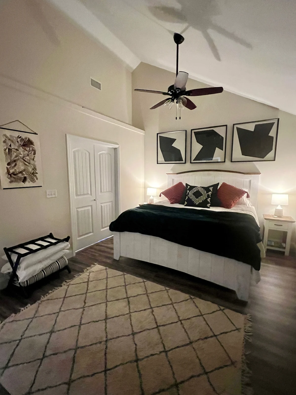 Bedroom 2 image 1