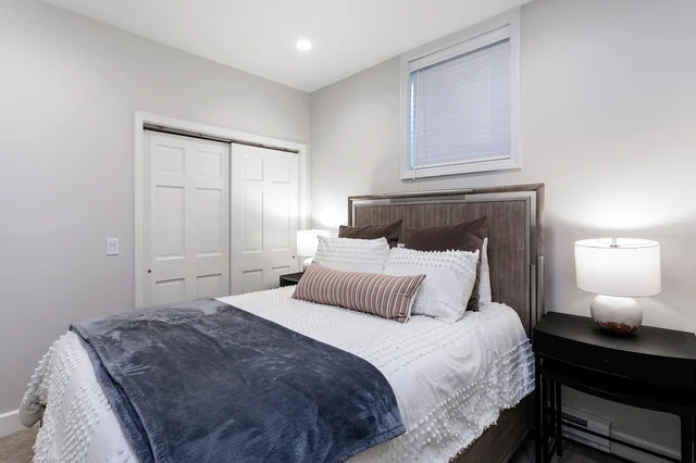 Bedroom 3 image 1
