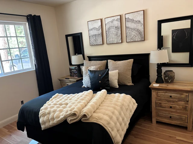 Bedroom 1 image 1