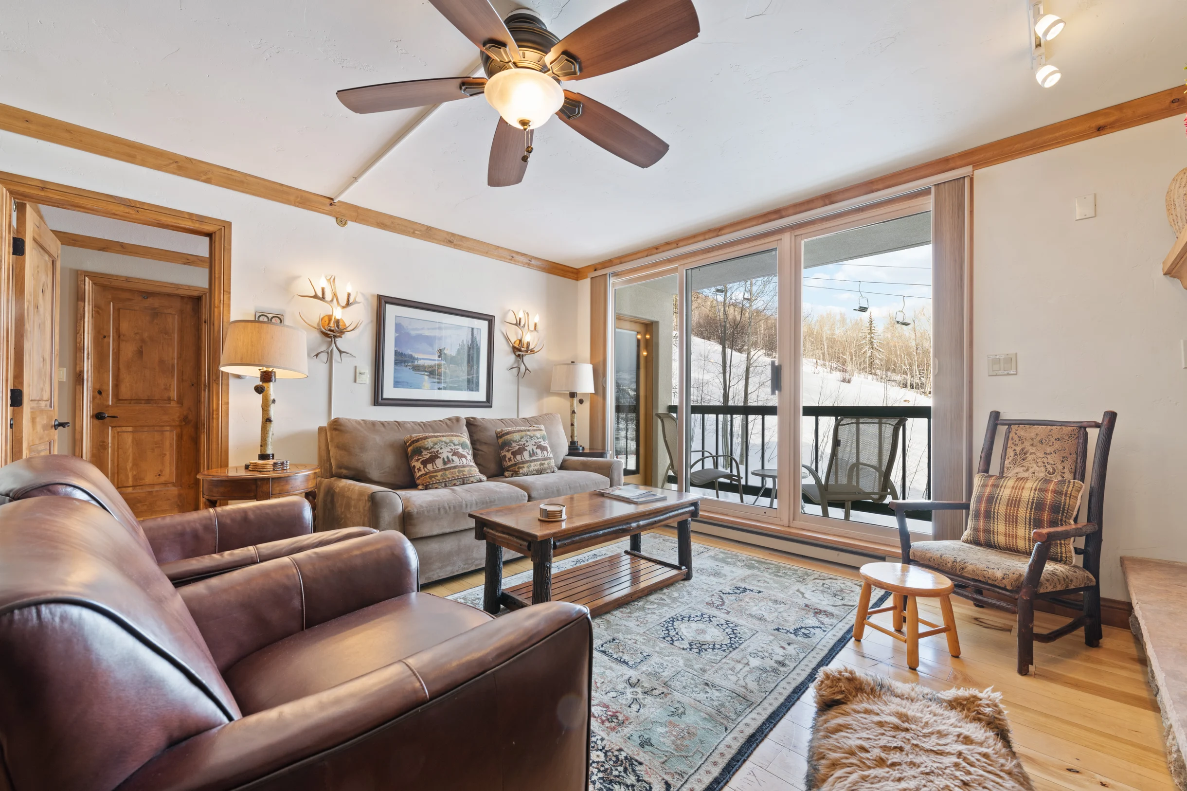 Condo in Beaver Creek property photo 4
