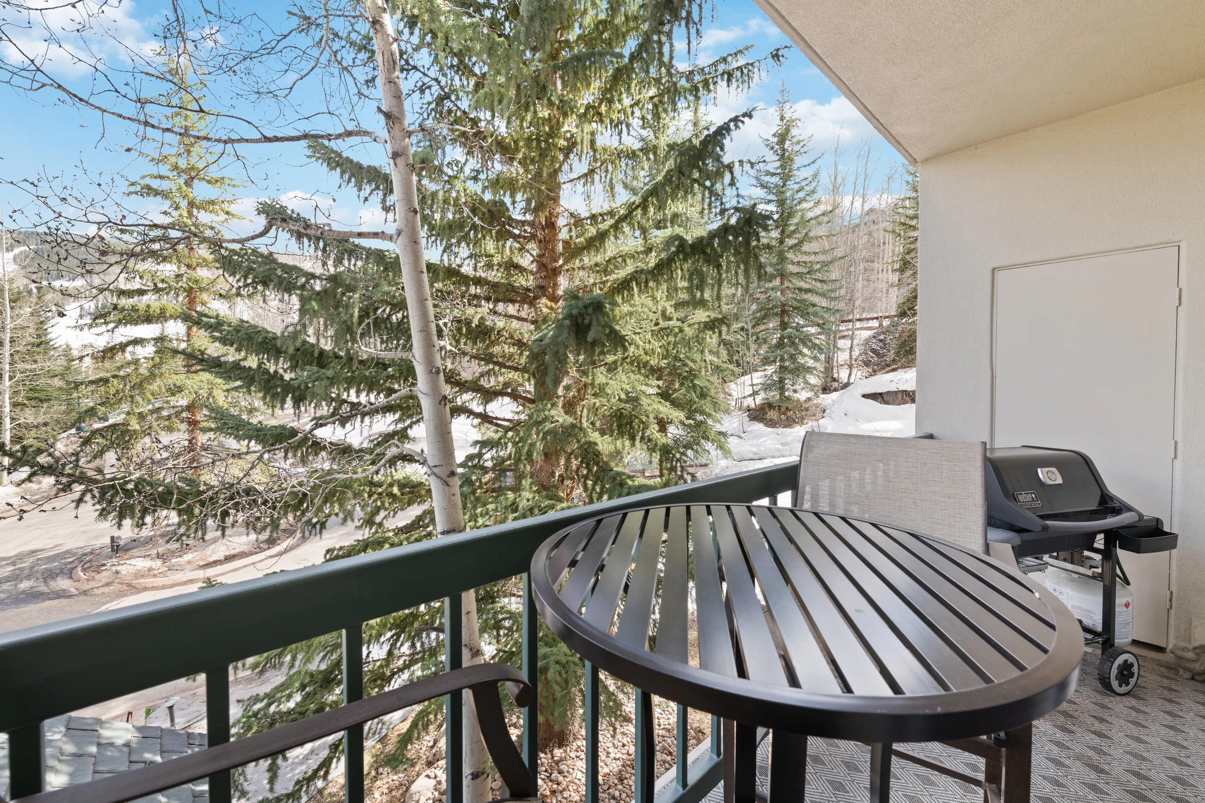 Condo in Beaver Creek property photo 2