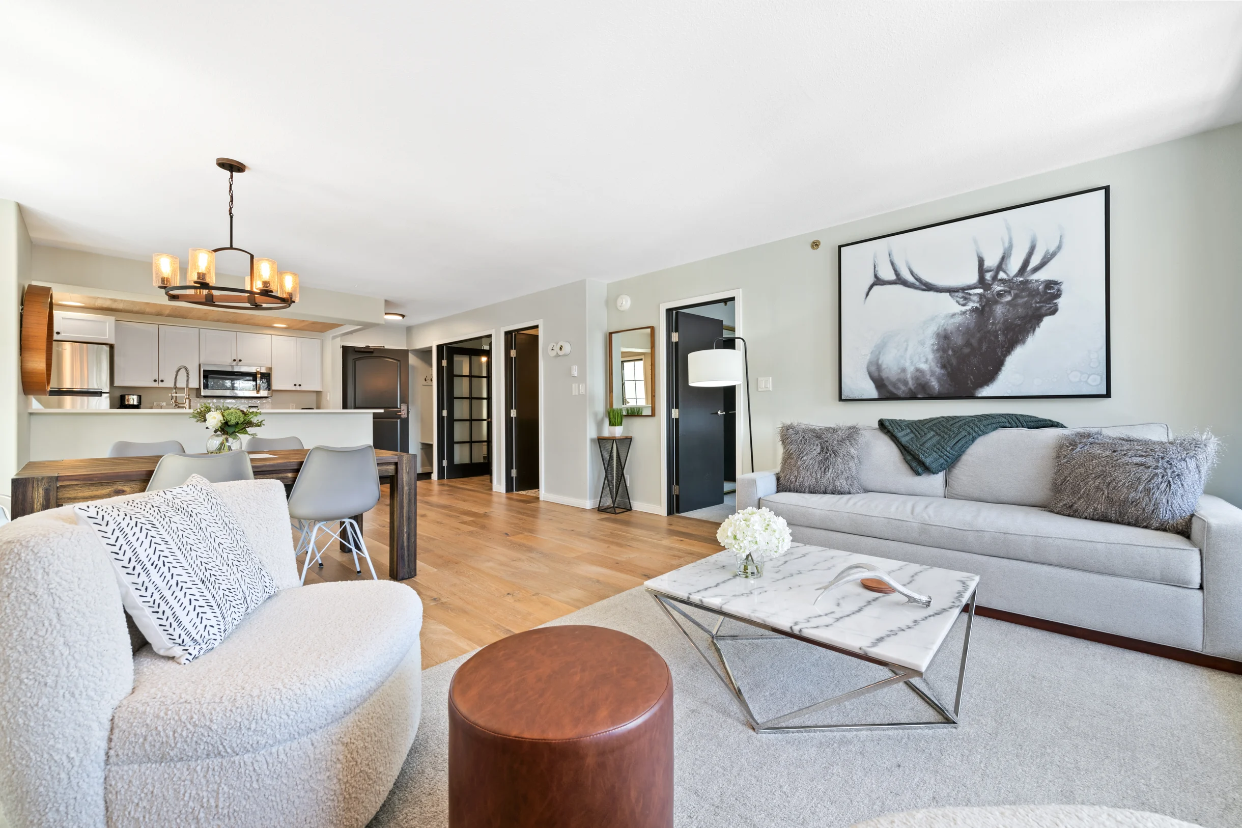Condo in Beaver Creek property photo 3