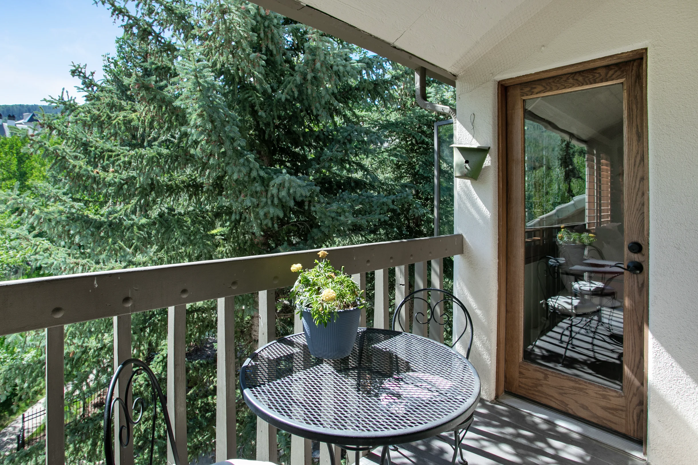 Condo in Beaver Creek property photo 5