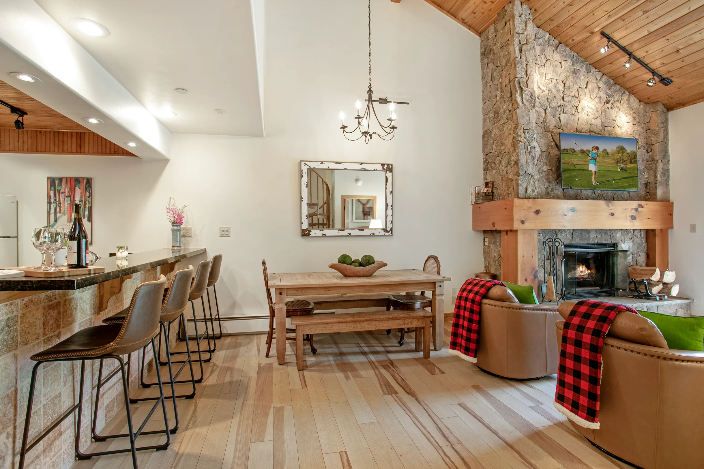 Condo in Beaver Creek property photo 1