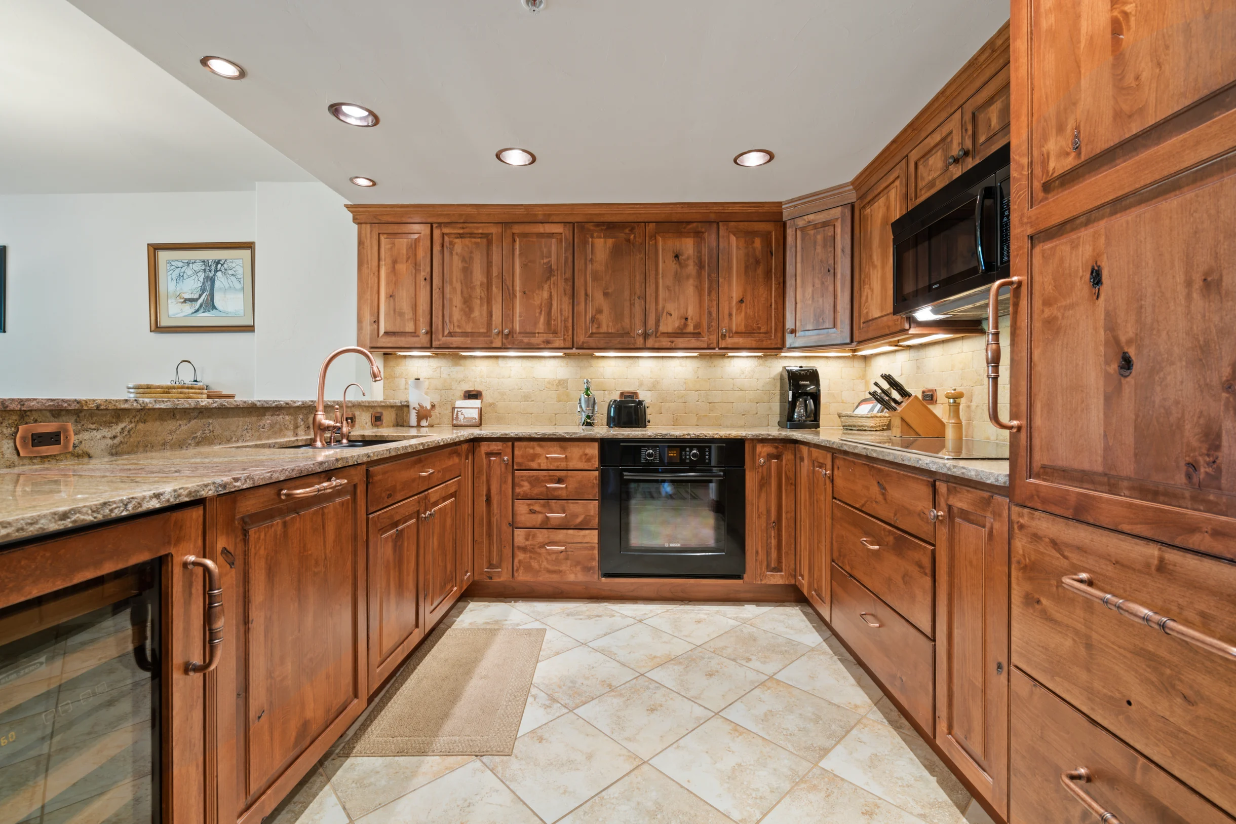 Condo in Beaver Creek property photo 4