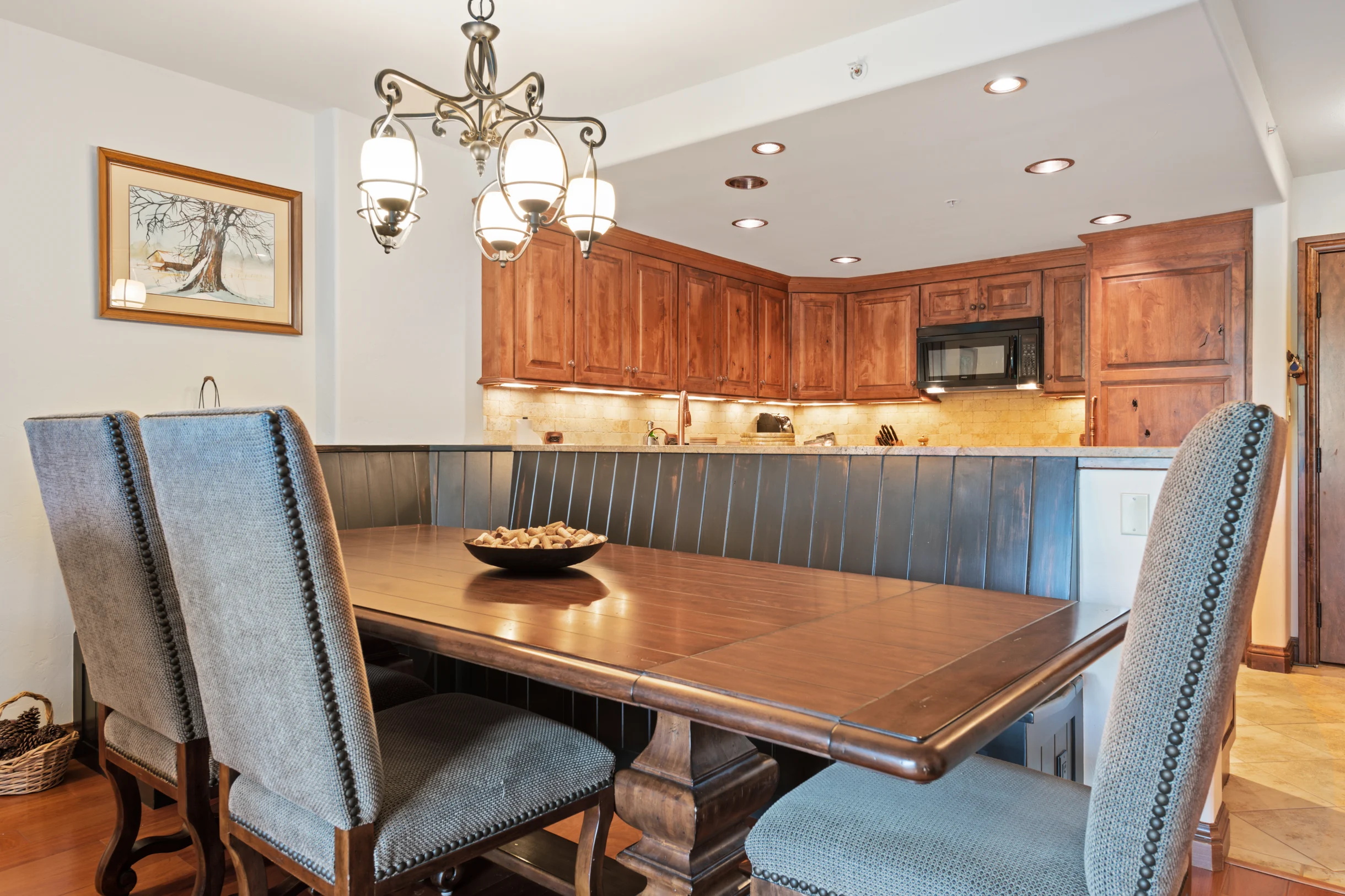 Condo in Beaver Creek property photo 3