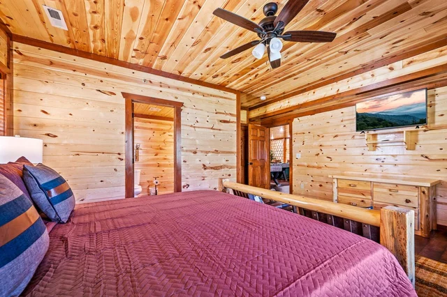 Bedroom 1 image 1