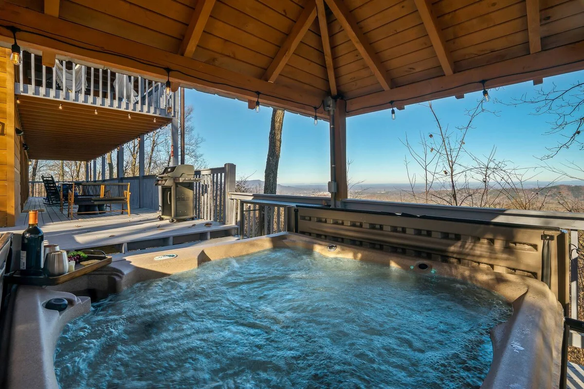 Breathtaking Views Secluded Upscale Family Cabin property photo 5