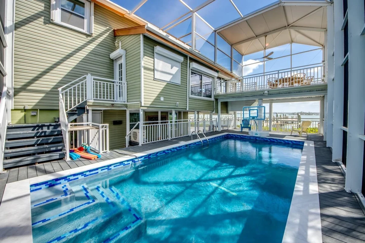 Home in Fort Myers Beach property photo 4
