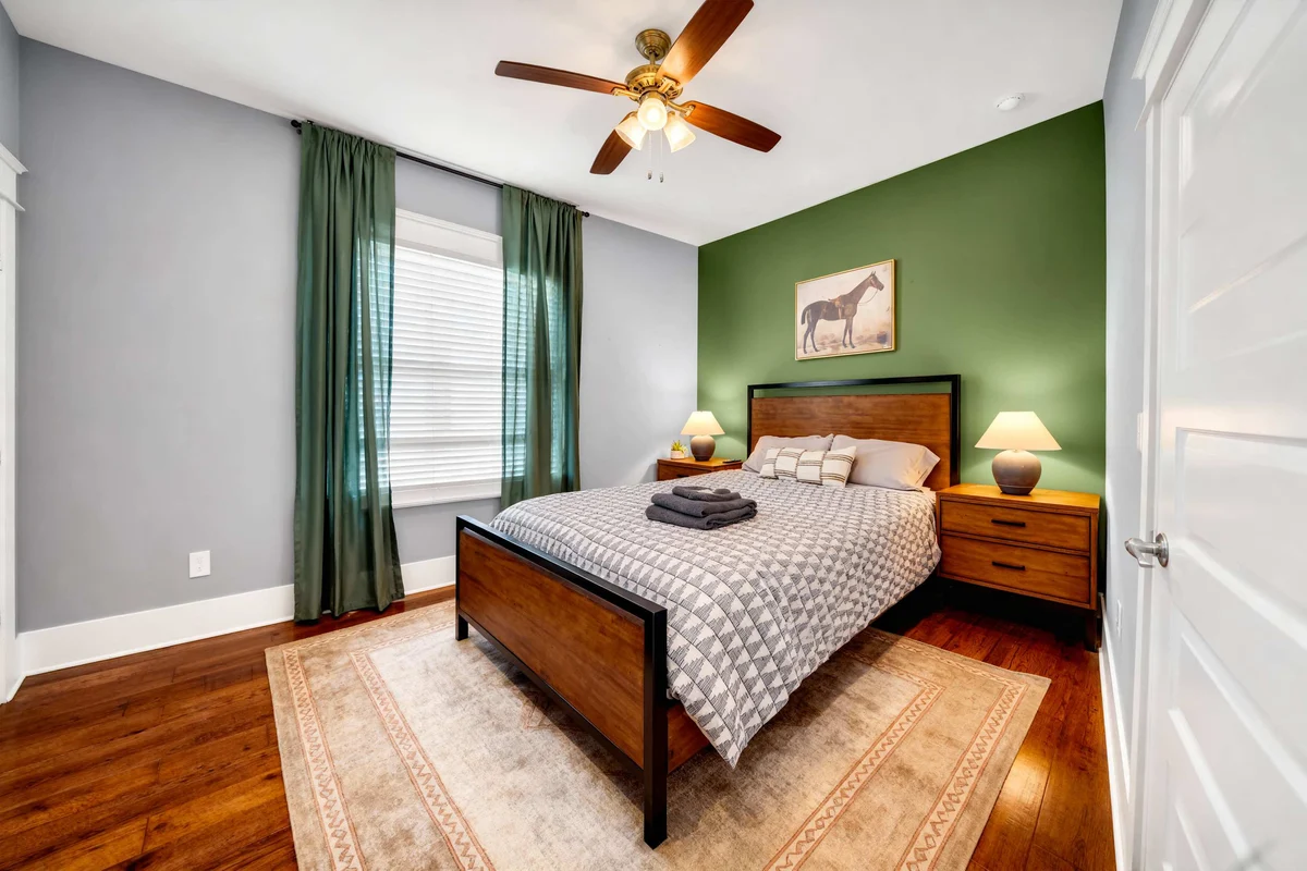 Bedroom 1 image 1