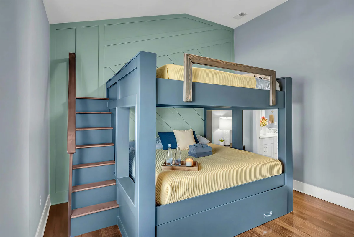 Bedroom 3 image 1