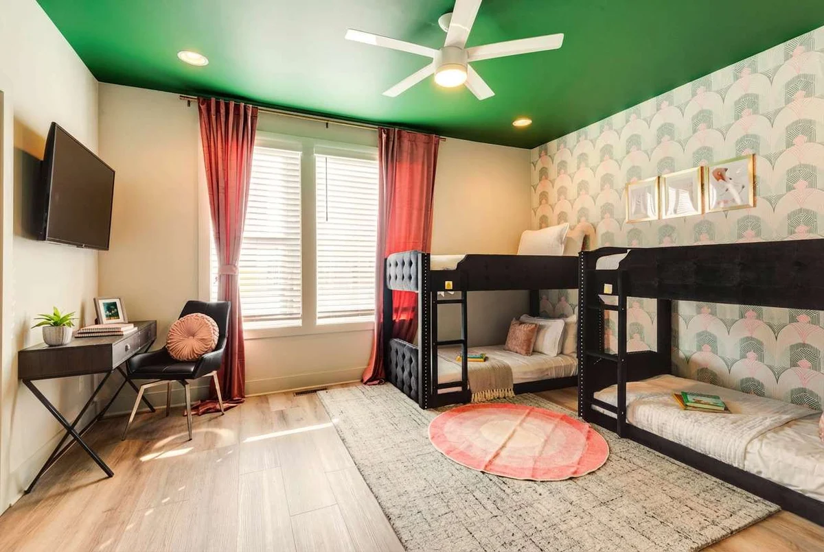 Bedroom 3 image 1