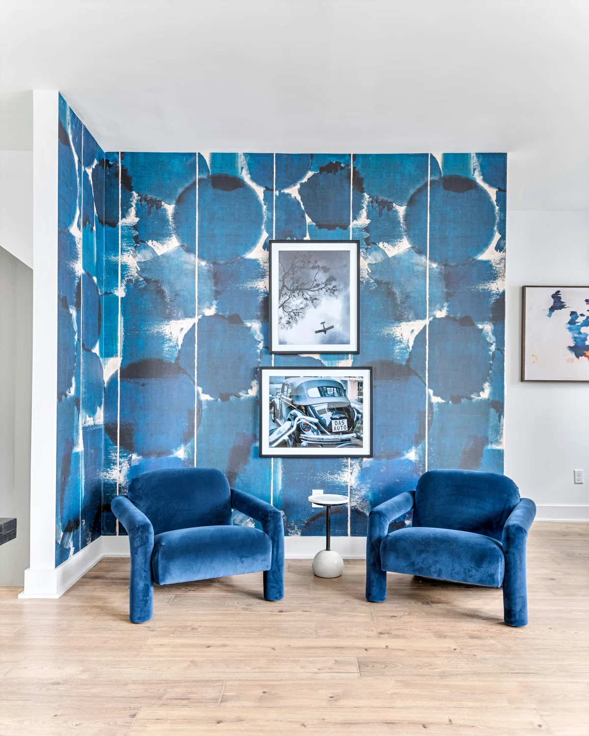 Living Room image 1