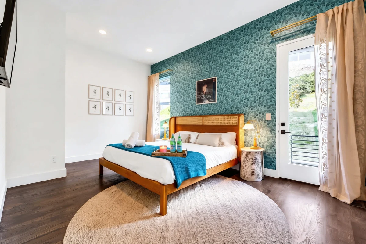 Bedroom 1 image 1