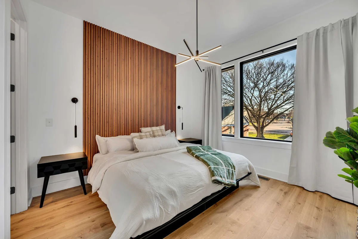 Bedroom 5 image 1