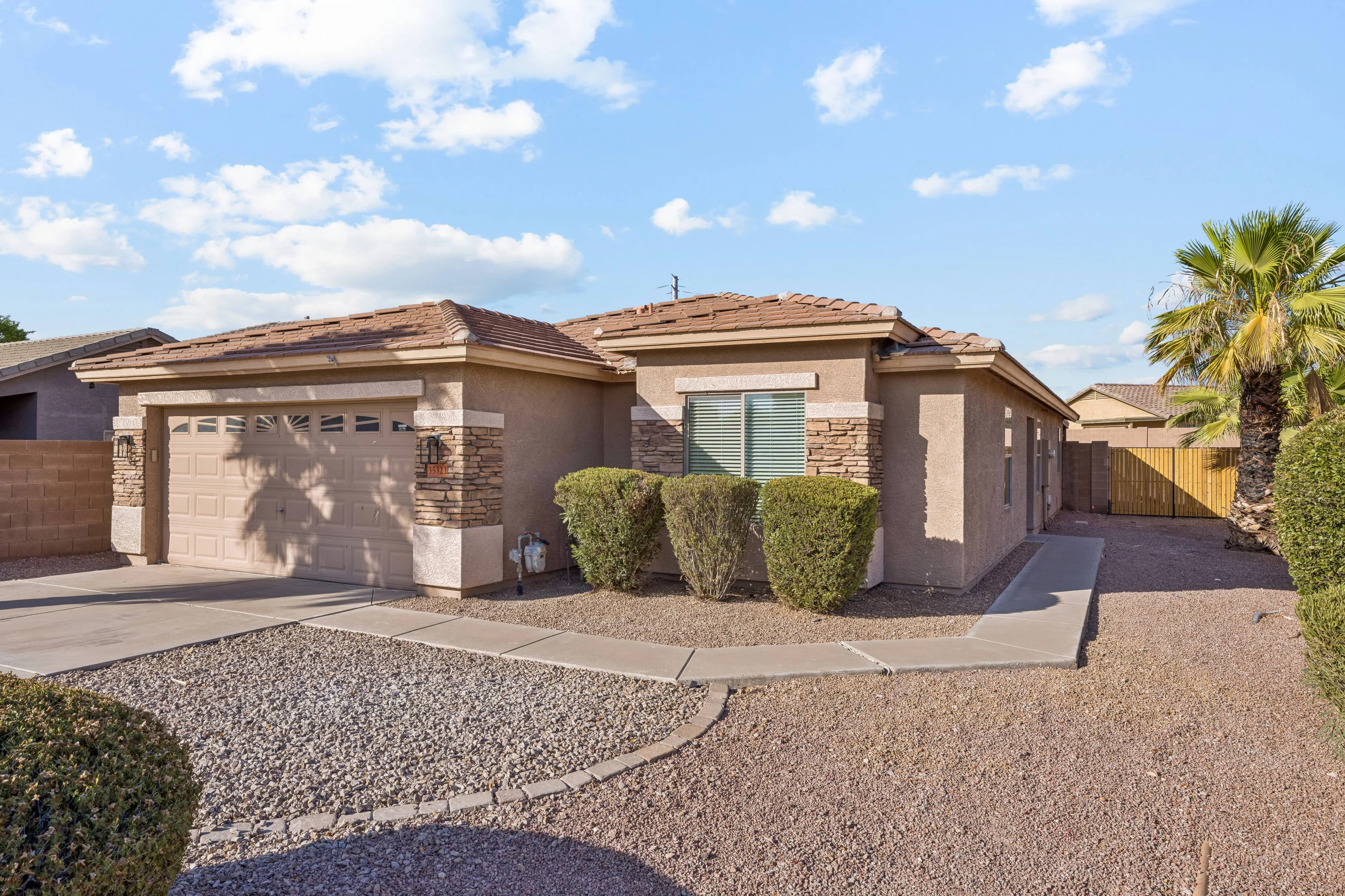 Home in San Tan Valley property photo 2