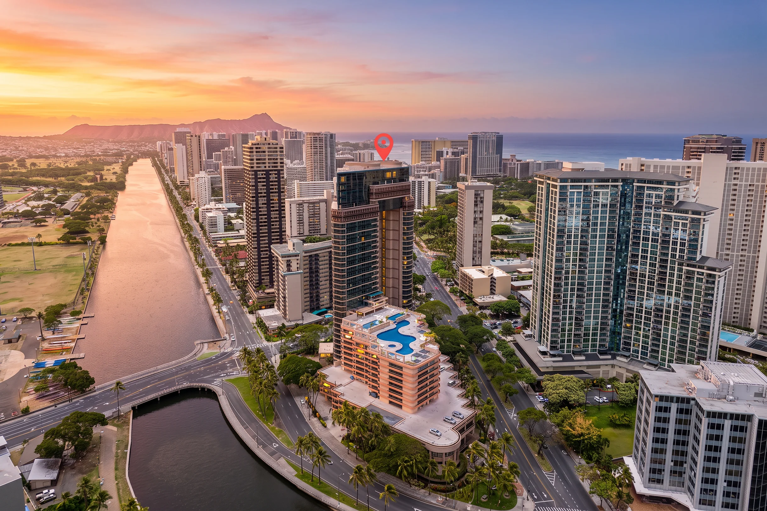 Condo in Honolulu property photo 2