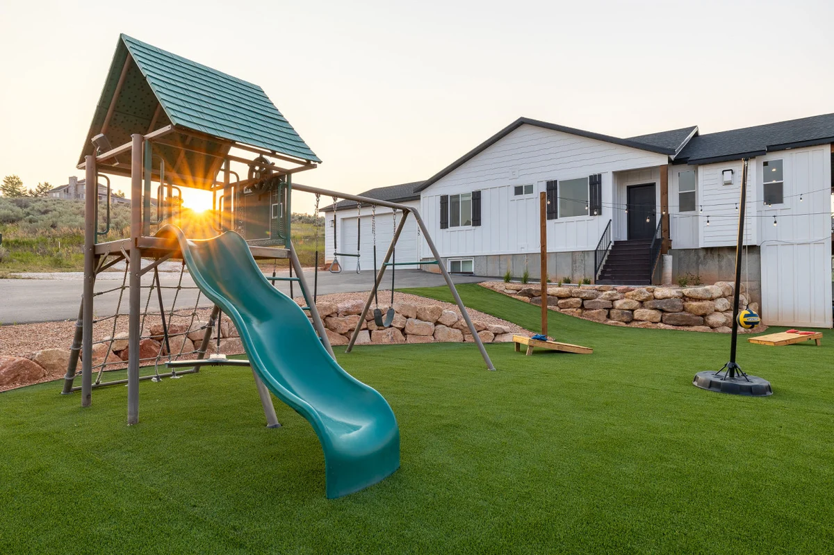 Home in Garden City property photo 5