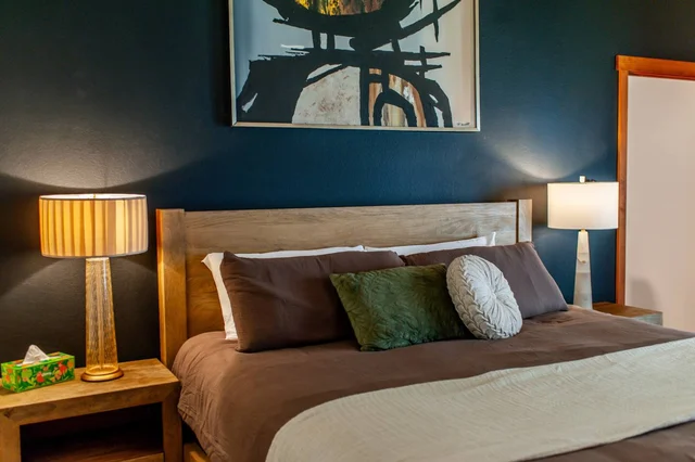 Bedroom 1 image 1