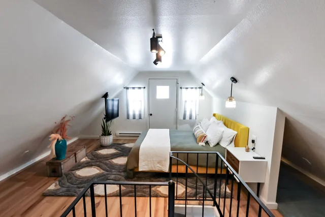 Bedroom 1 image 1
