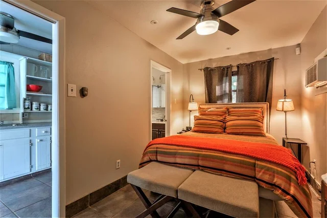 Bedroom 1 image 1