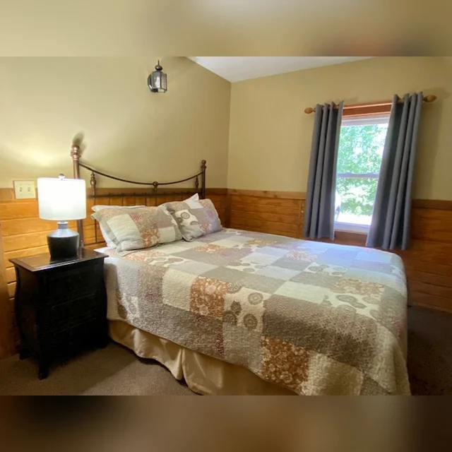 Bedroom 1 image 1