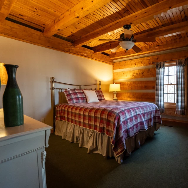 Bedroom 1 image 1