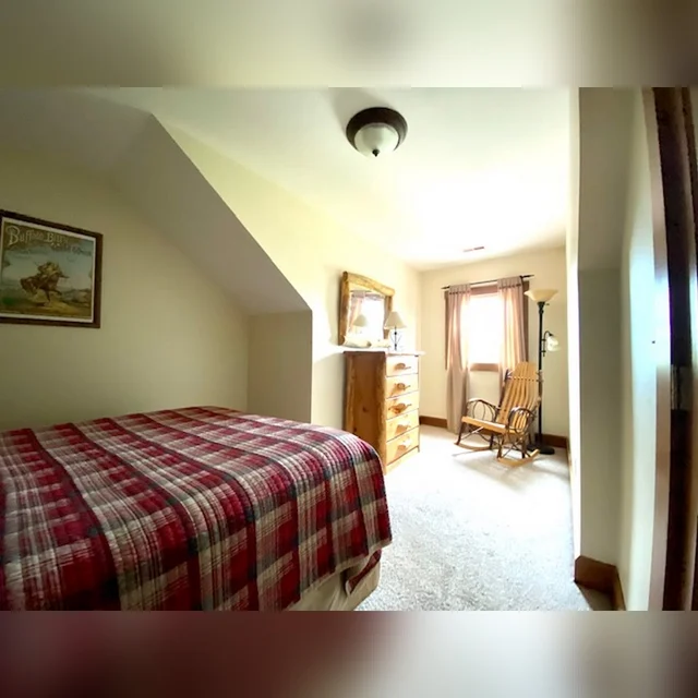 Bedroom 1 image 1