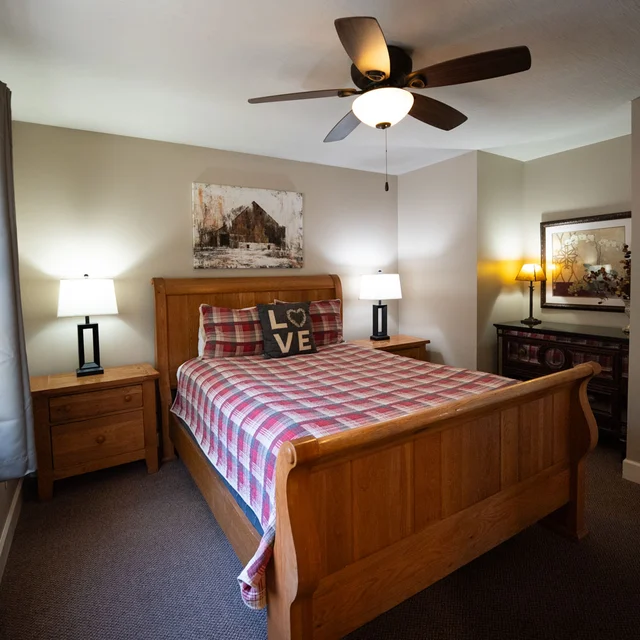 Bedroom 1 image 1