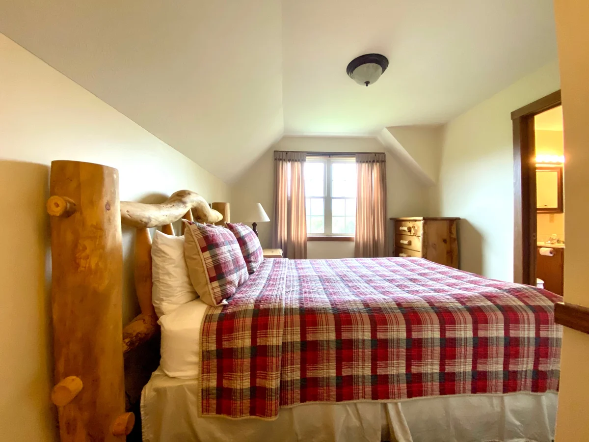 Bedroom 1 image 1