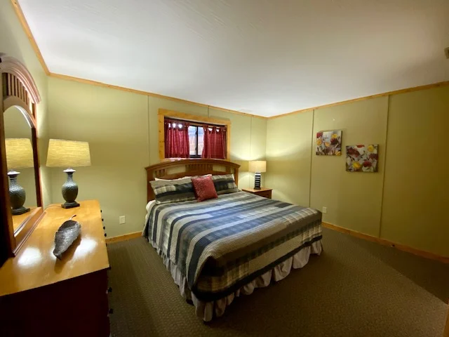 Bedroom 1 image 1