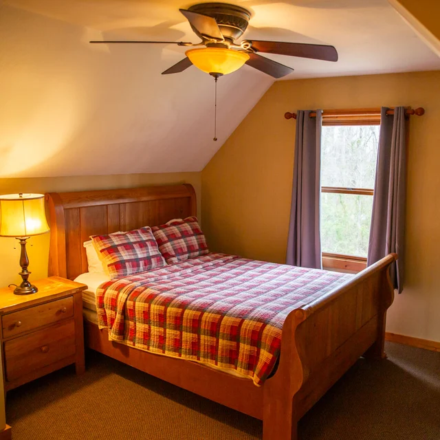 Bedroom 1 image 1