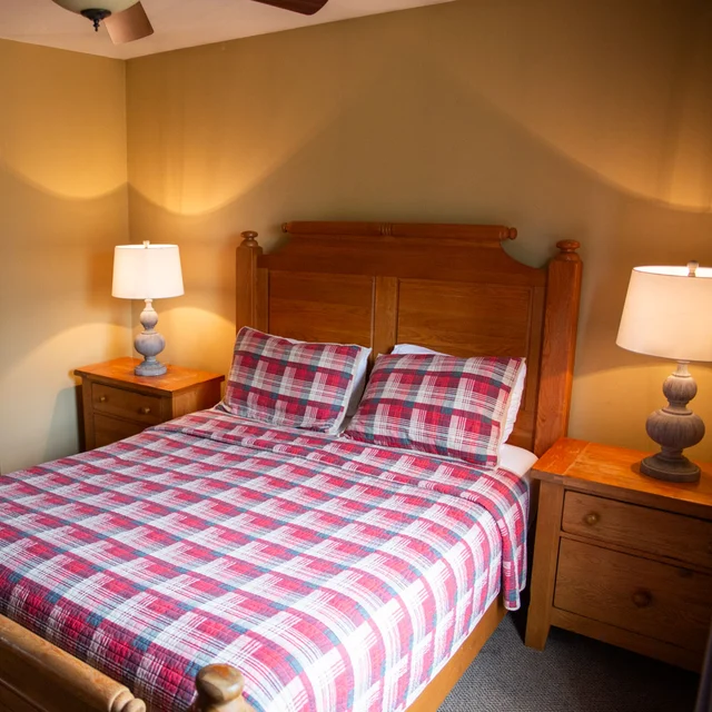 Bedroom 3 image 1