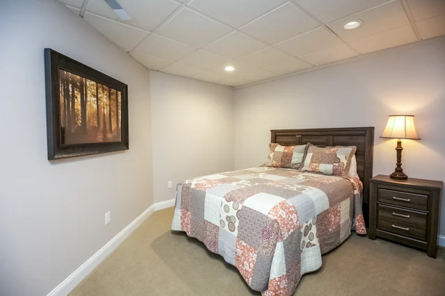 Bedroom 4 image 1