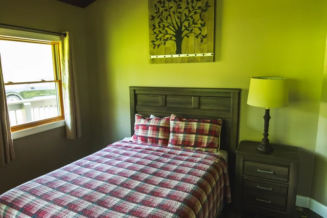 Bedroom 1 image 1