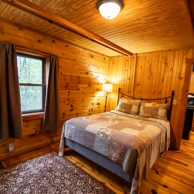 Bedroom 1 image 1