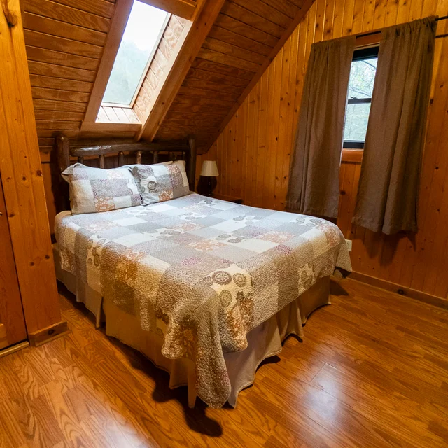 Bedroom 3 image 1