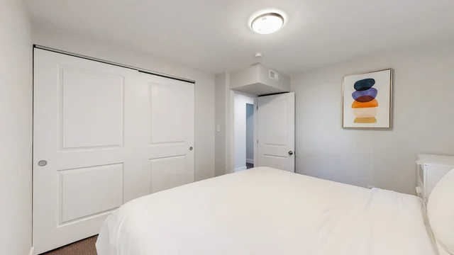 Bedroom 4 image 1