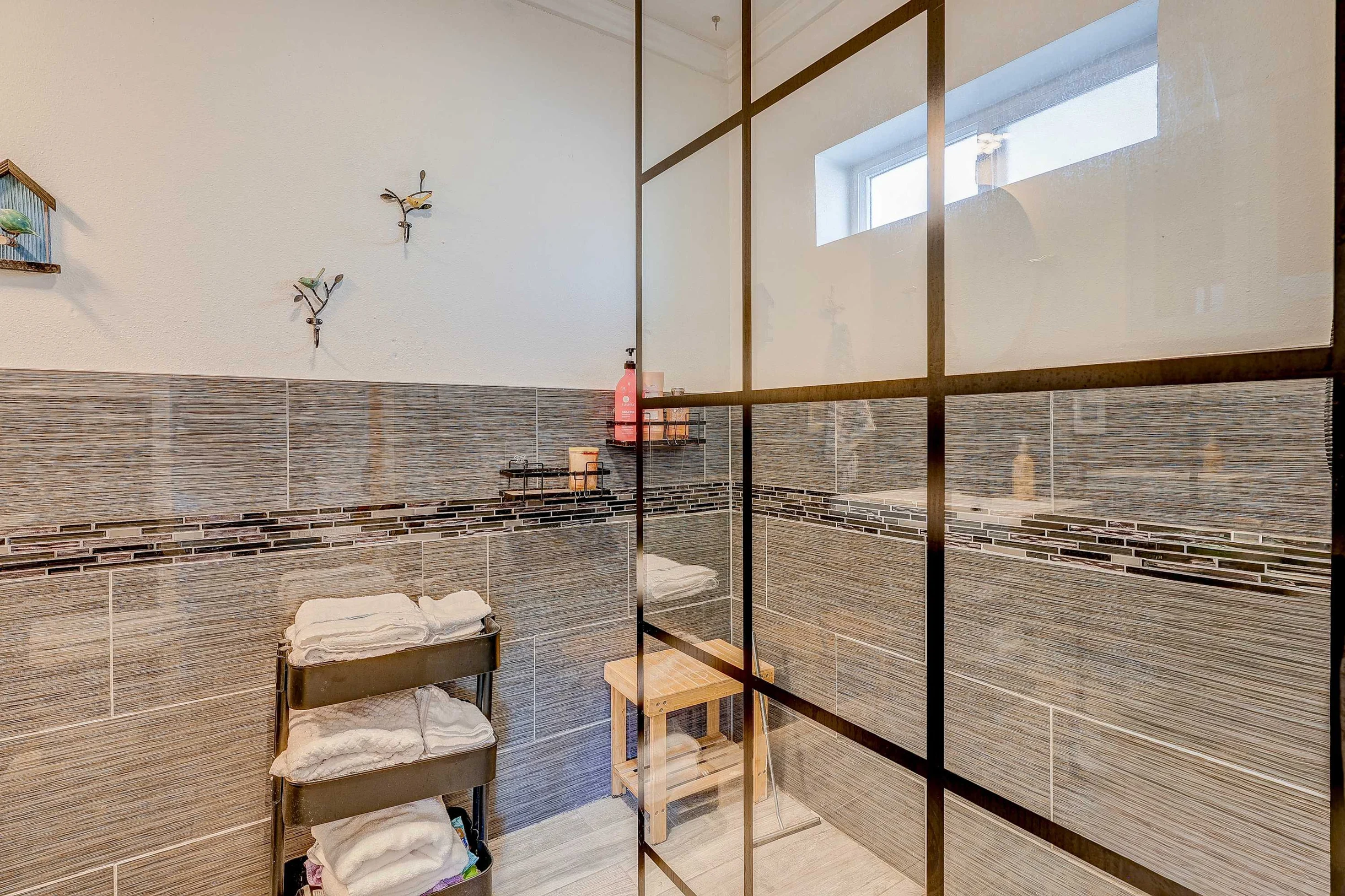 Apartment in Denver property photo 4
