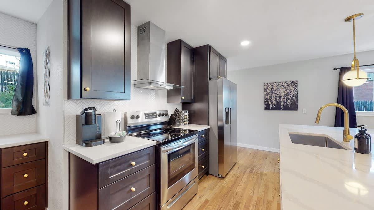 Home in Denver property photo 3
