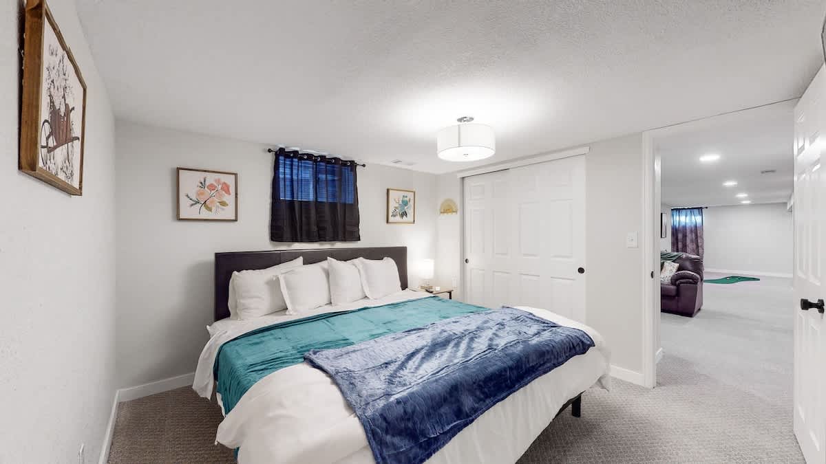 Bedroom 3 image 1