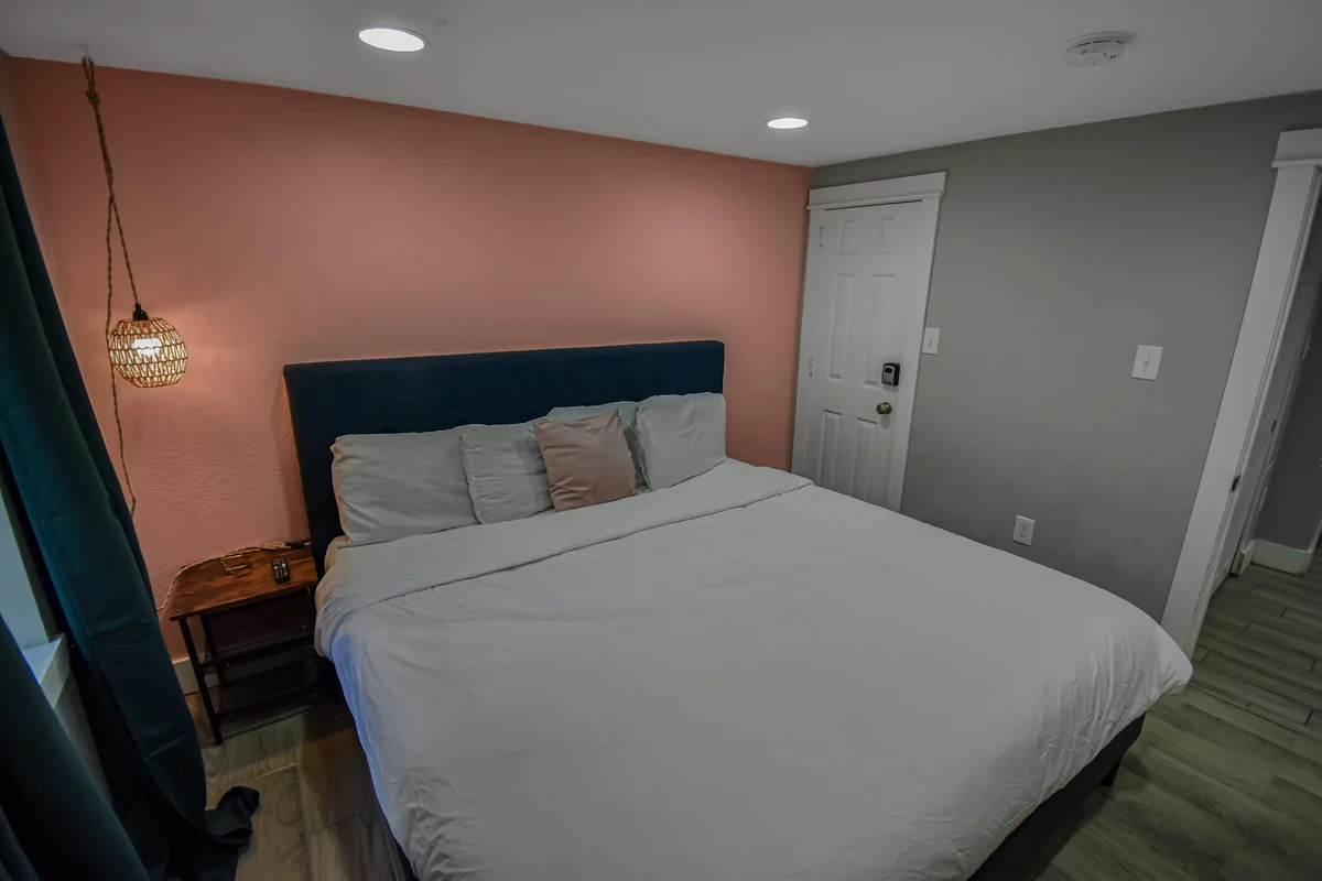 Bedroom 1 image 1