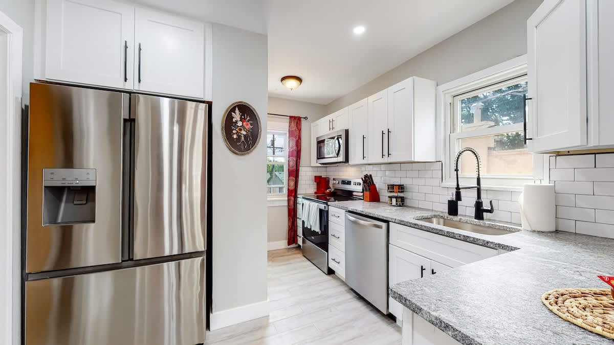 Home in Denver property photo 3