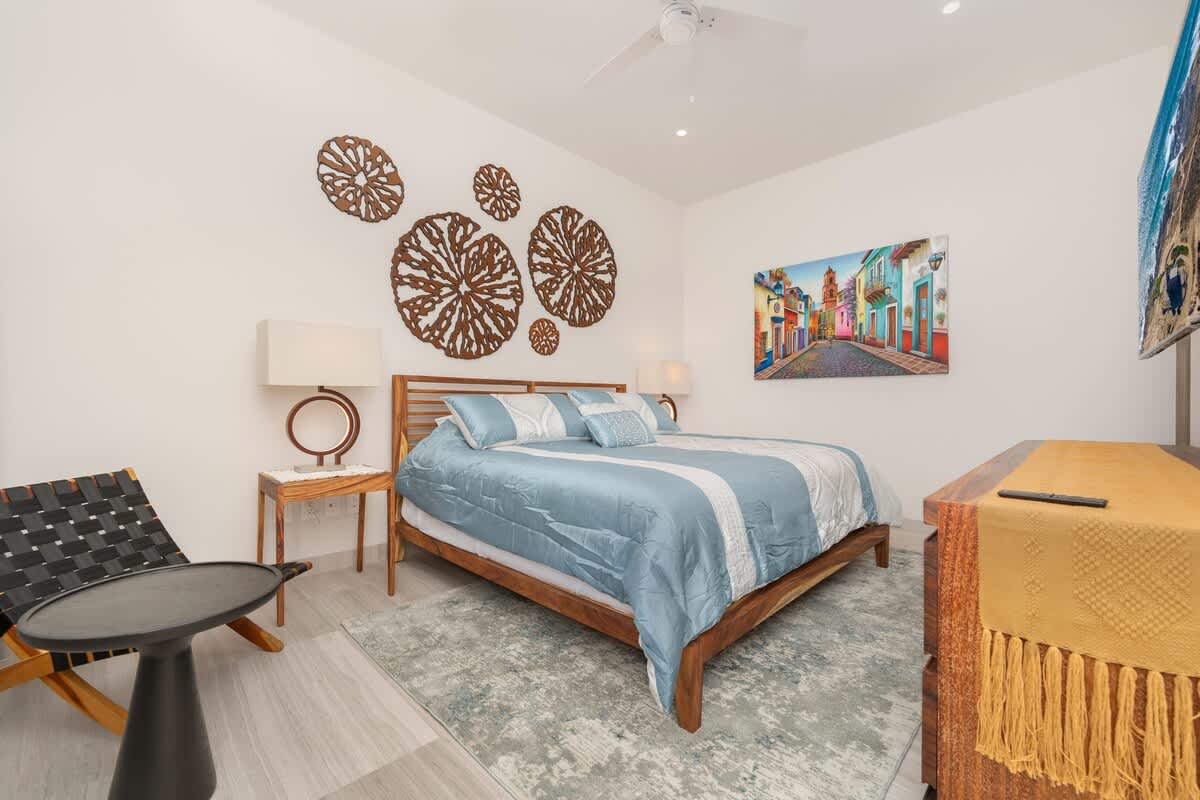 Bedroom 3 image 1