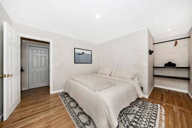 Bedroom 3 image 1
